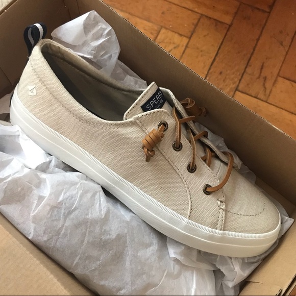 Sperry Shoes - NWT Sperry with leather laces